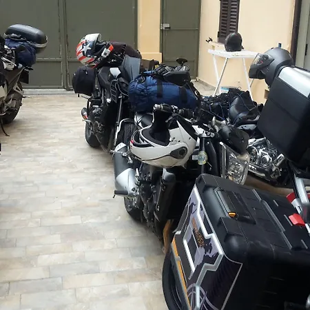 Sant'agostino 4*