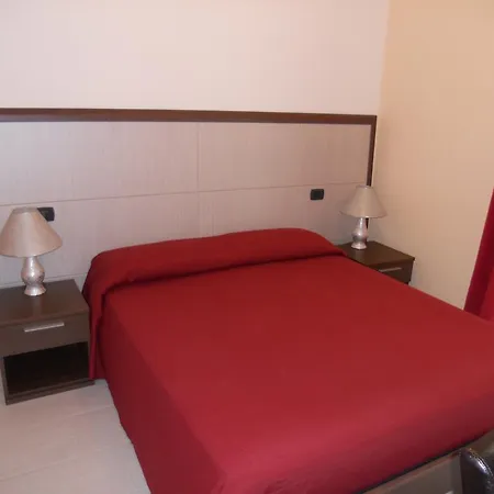 فندق مبيت وإفطار Sant'agostino ريجّو دي كالابريا